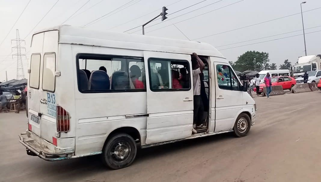 CÃ´te d'Ivoire: une mÃ¨re oublie sa fille de 03 ans dans un bus 