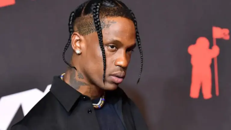 Etats-Unis: le rappeur Travis Scott arrêté pour ivresse et trouble à  l’ordre public