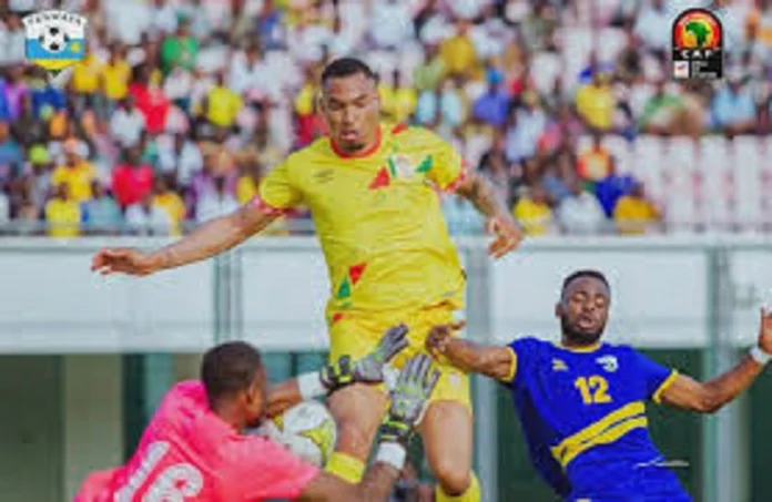 Des joueurs du BÃ©nin et du Rwanda